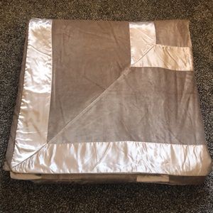 Z Gallerie Velvet Duvet